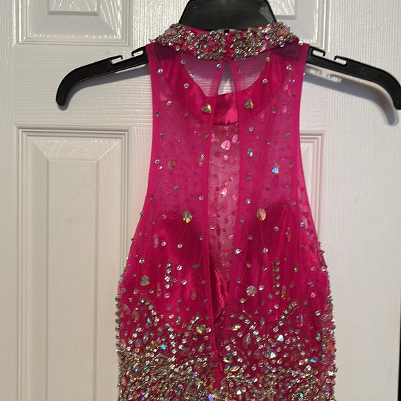 NWT Beautiful Fushia Formal Dress. Make an Offer - Picture 5 of 5